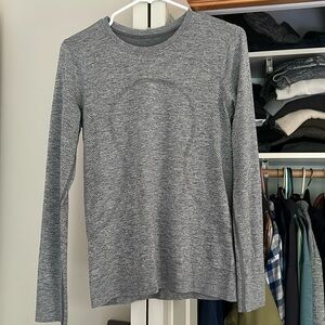 Lululemon long sleeve shirt